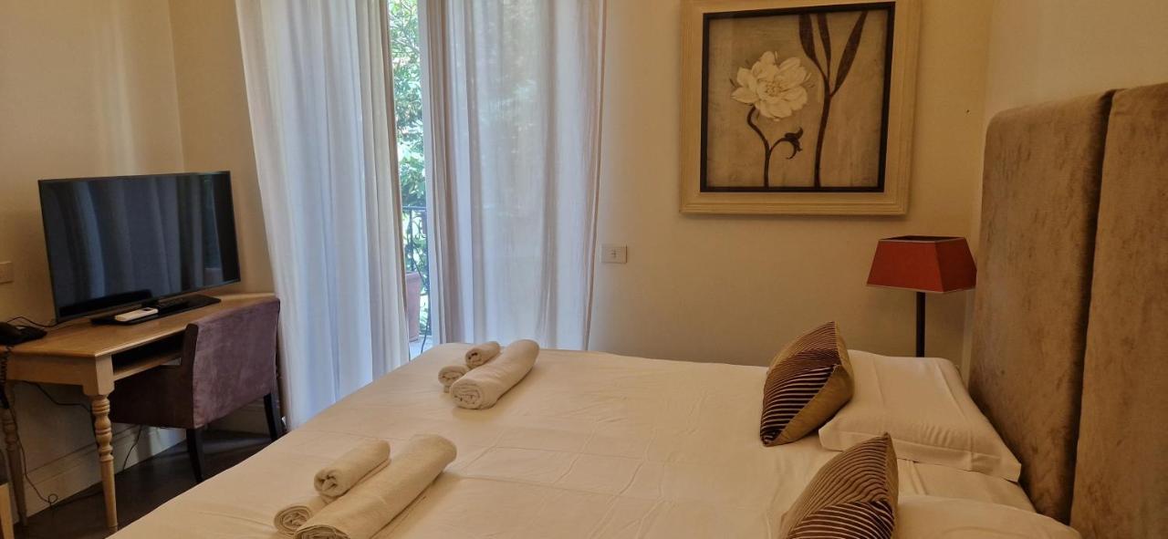 רומא Hotel Valeri מראה חיצוני תמונה